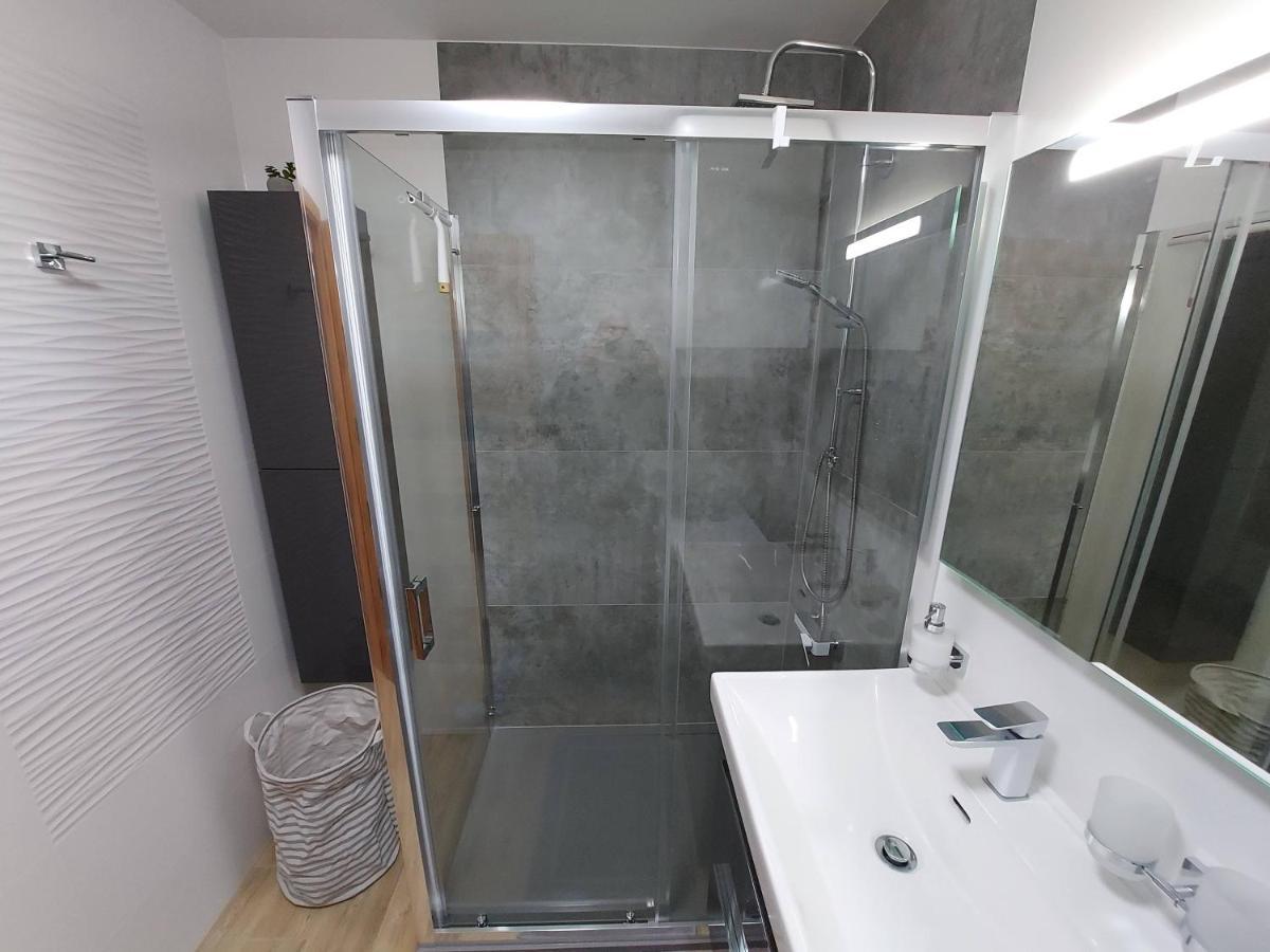 Апартаменты Apartman Filip - Pod Lesom Високе-Татри Экстерьер фото