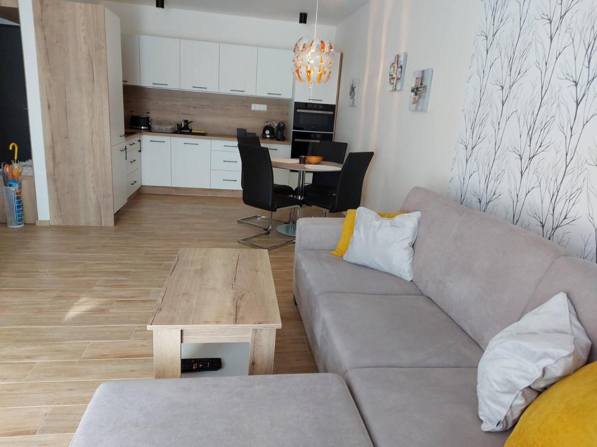 Апартаменты Apartman Filip - Pod Lesom Високе-Татри Экстерьер фото
